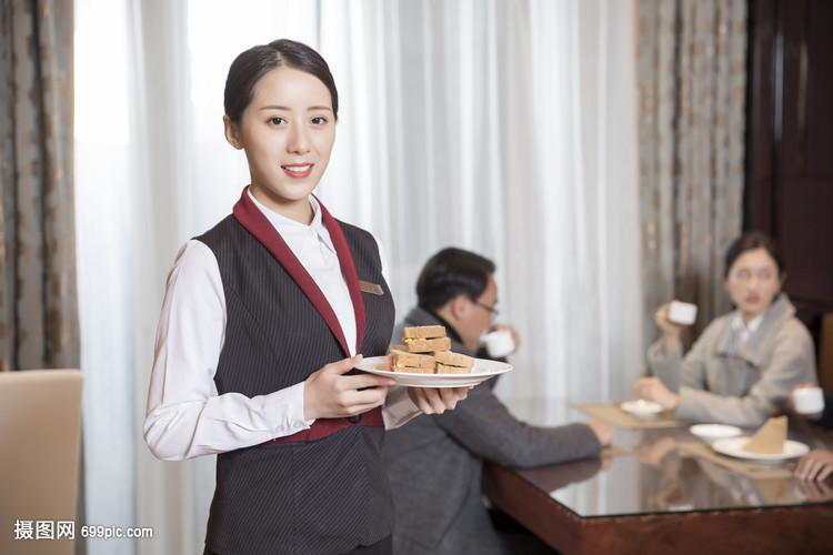 酒店服務員送餐服務